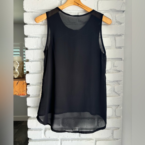 Black tank with boho front lace panel - Picture 2 of 2